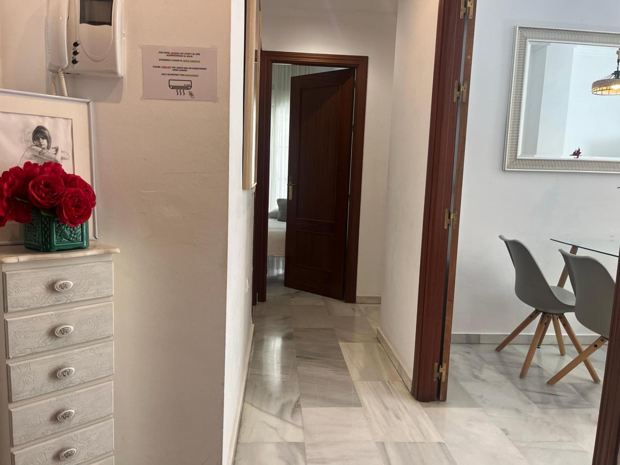 Homely Malaga Atarazanas Eksteriør billede